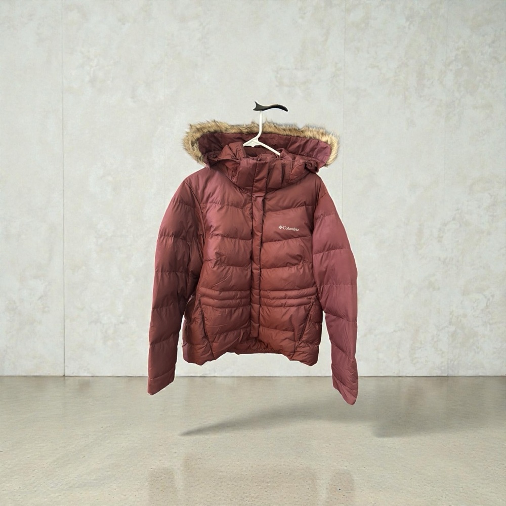 Columbia Women's Maroon Puffer Jacket with Faux Fur Hood - Picture 2 of 2